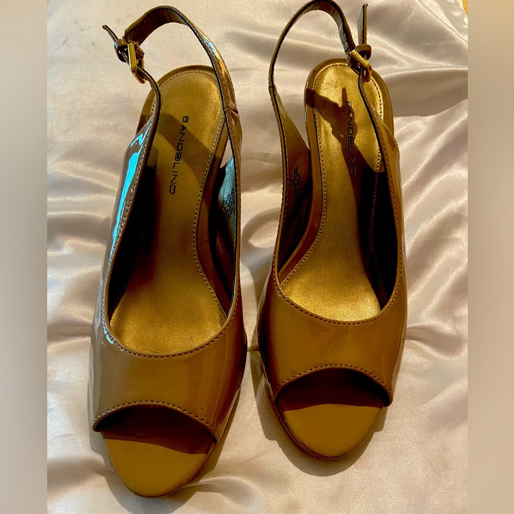 Bandolino patent sling back wedge pumps
